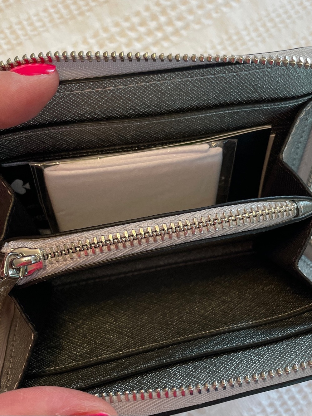 NWT Kate Spade Metallic Silver Natasha Compact Wallet - Picture 6 of 13